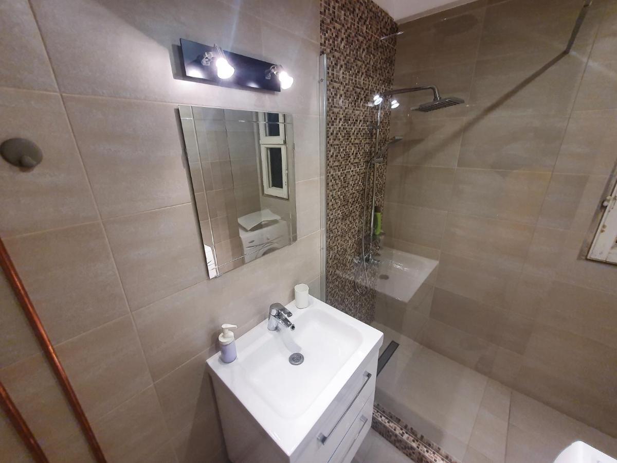 Charming Studio With City View Bucureşti Eksteriør bilde